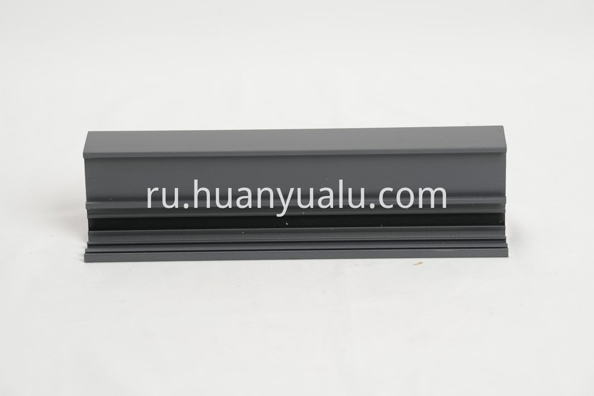 Thermal insulation profiles
